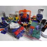 Hot Wheels - A collection of Hot Wheels Accessories including Car Wash, Tow And Tune,