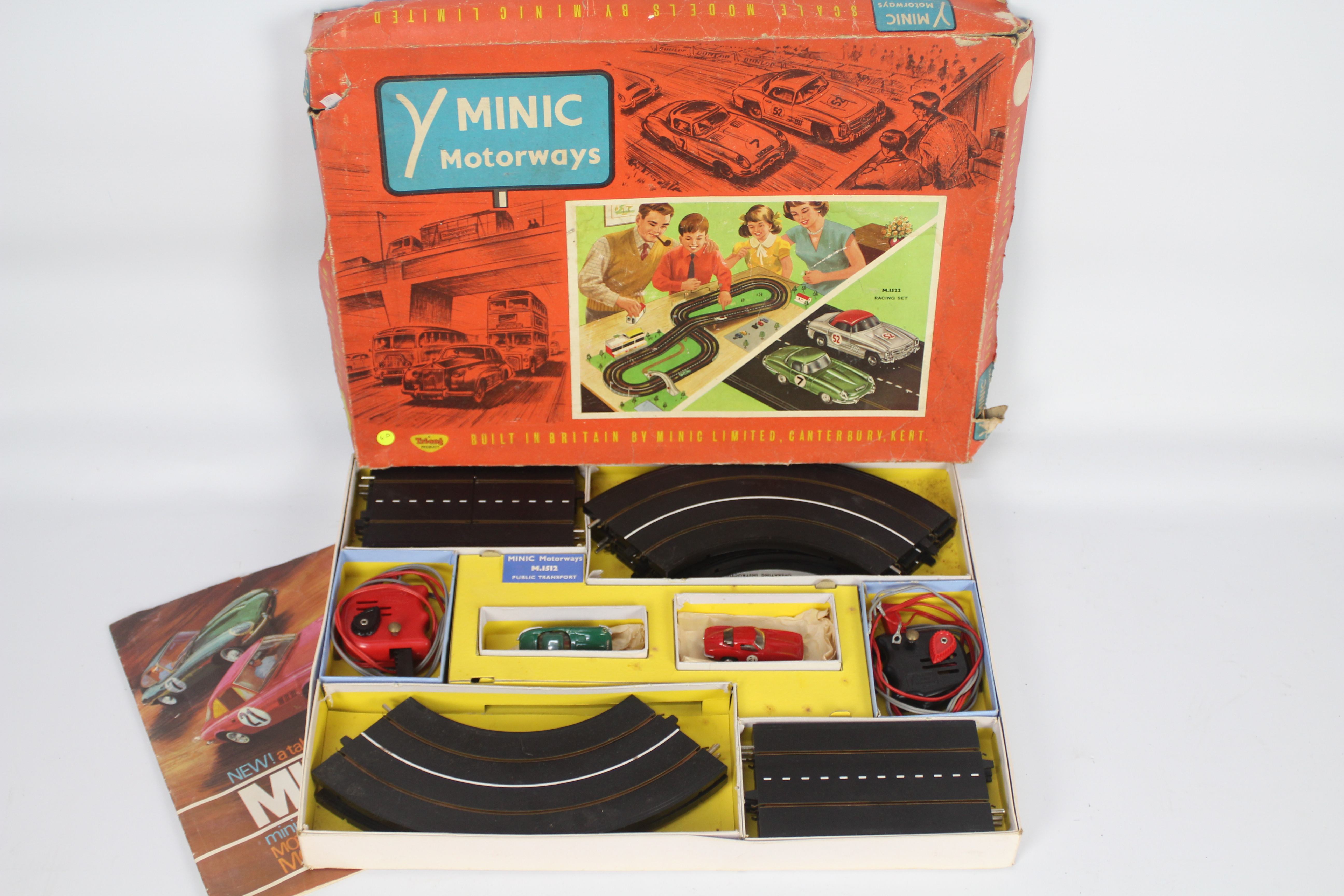 Triang - Minic Motorways - A boxed M.1522 Racing set.