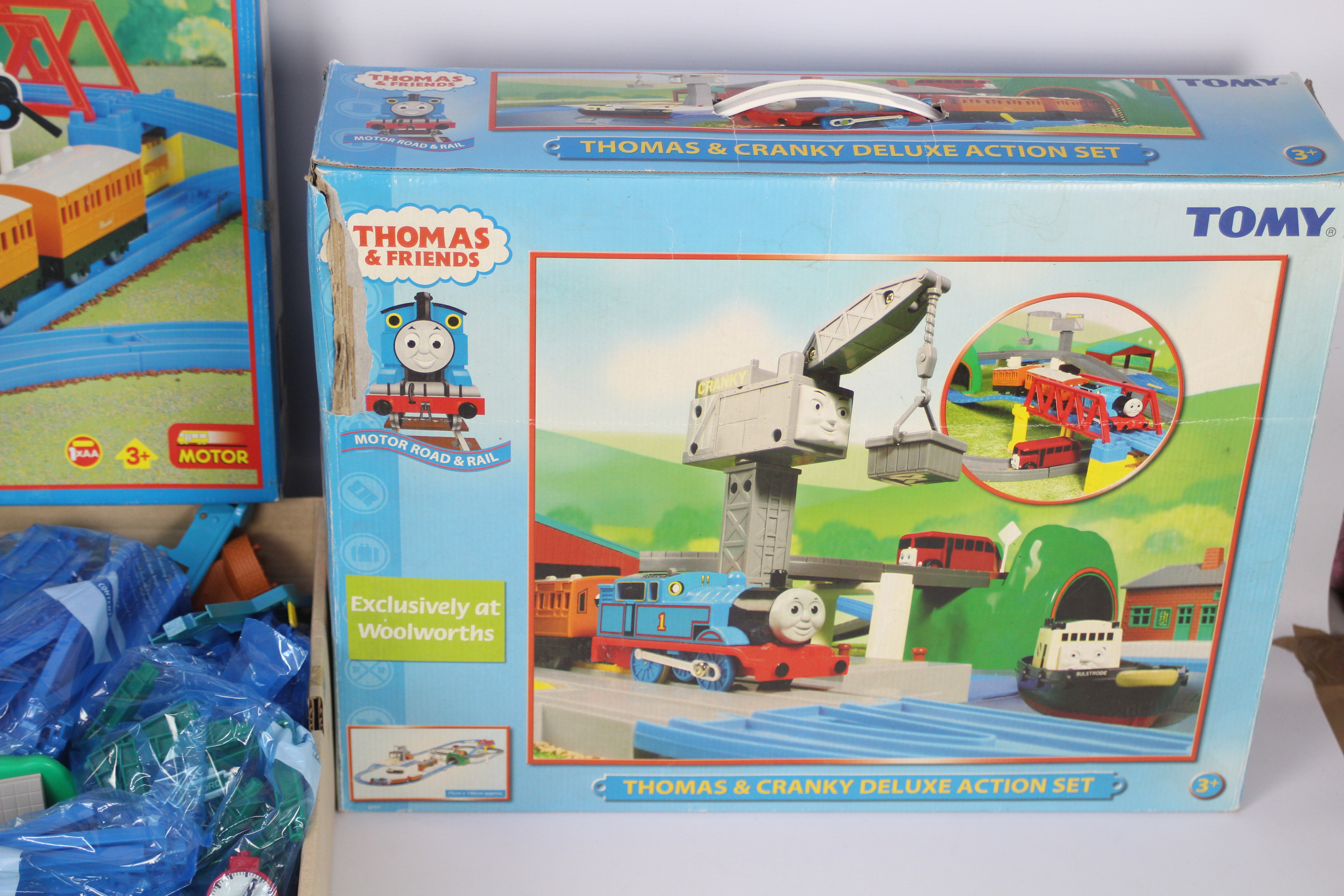 Tomy - Gullane - Thomas the Tank Engine & Friends 'Thomas & Cranky Deluxe Action Set' #4777 with - Image 2 of 4