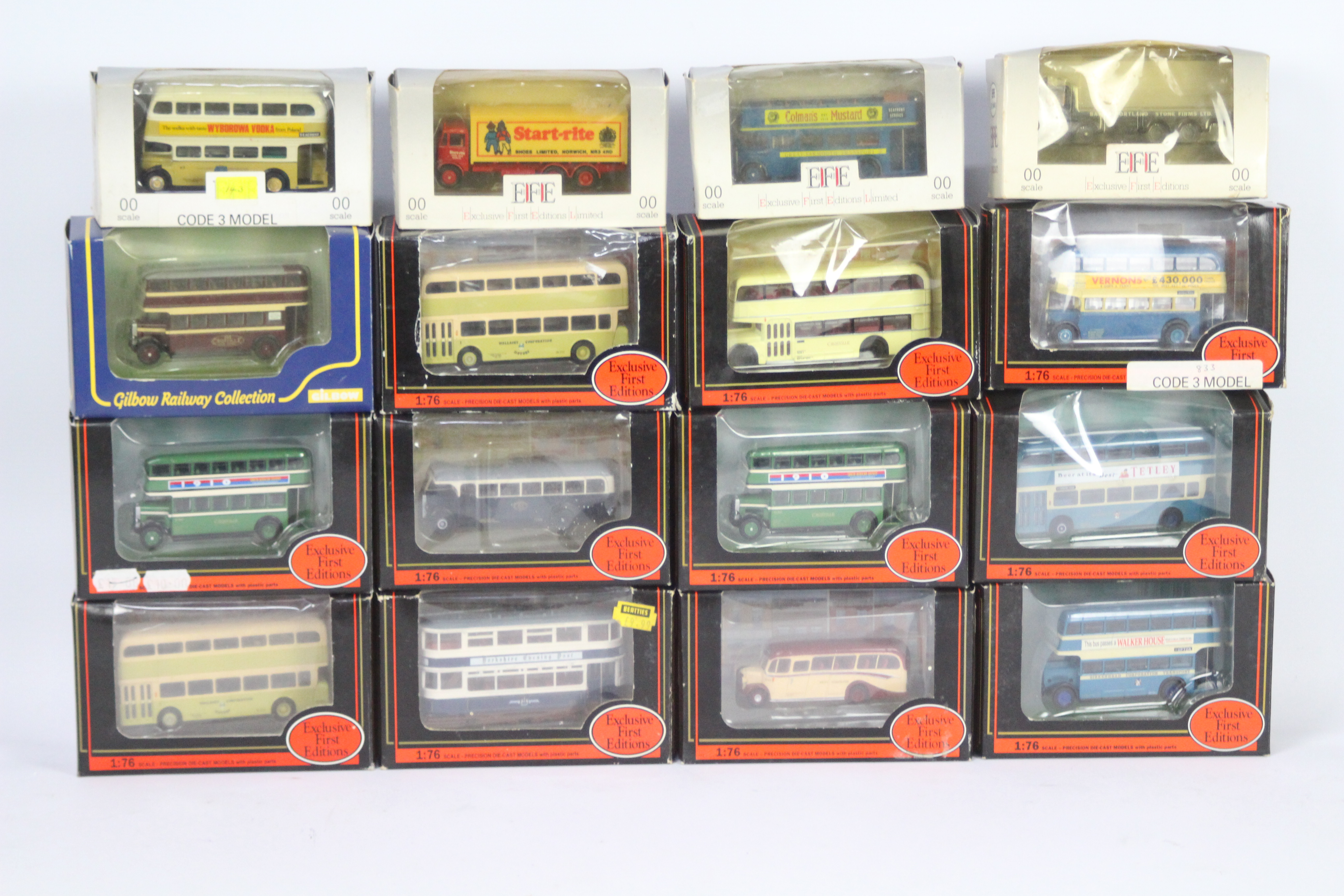 EFE - 16 boxed 1:76 diecast model buses, and commercial vehicles from EFE.