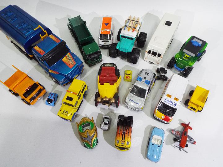 Matchbox - Maisto - Realtoy - A collection of over 140 unboxed play worn model cars including Ford - Image 3 of 3