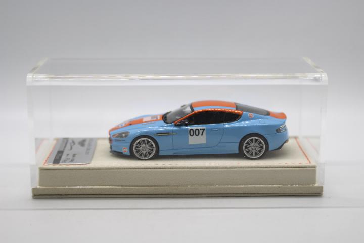 Tecnomodel - A limited edition 2010 Aston Martin DBS in 1:43 scale in Gulf Racing livery with the - Image 2 of 5