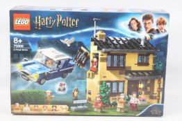 Lego Set - Harry Potter - A factory sealed Lego Harry Potter set No. 75968 4 Privet Drive.