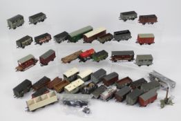 Peco - Hornby - Dublo - A group of 40 x mostly Peco 00 gauge rolling stock including coal wagons
