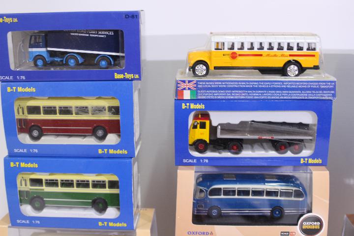 Oxford - Baste Toys - CSM - 15 x boxed bus and truck models in 1:76 scale including Leyland Royal - Image 3 of 3