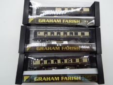 Graham Farish - 3 x boxed N gauge Pullman passenger carriages,