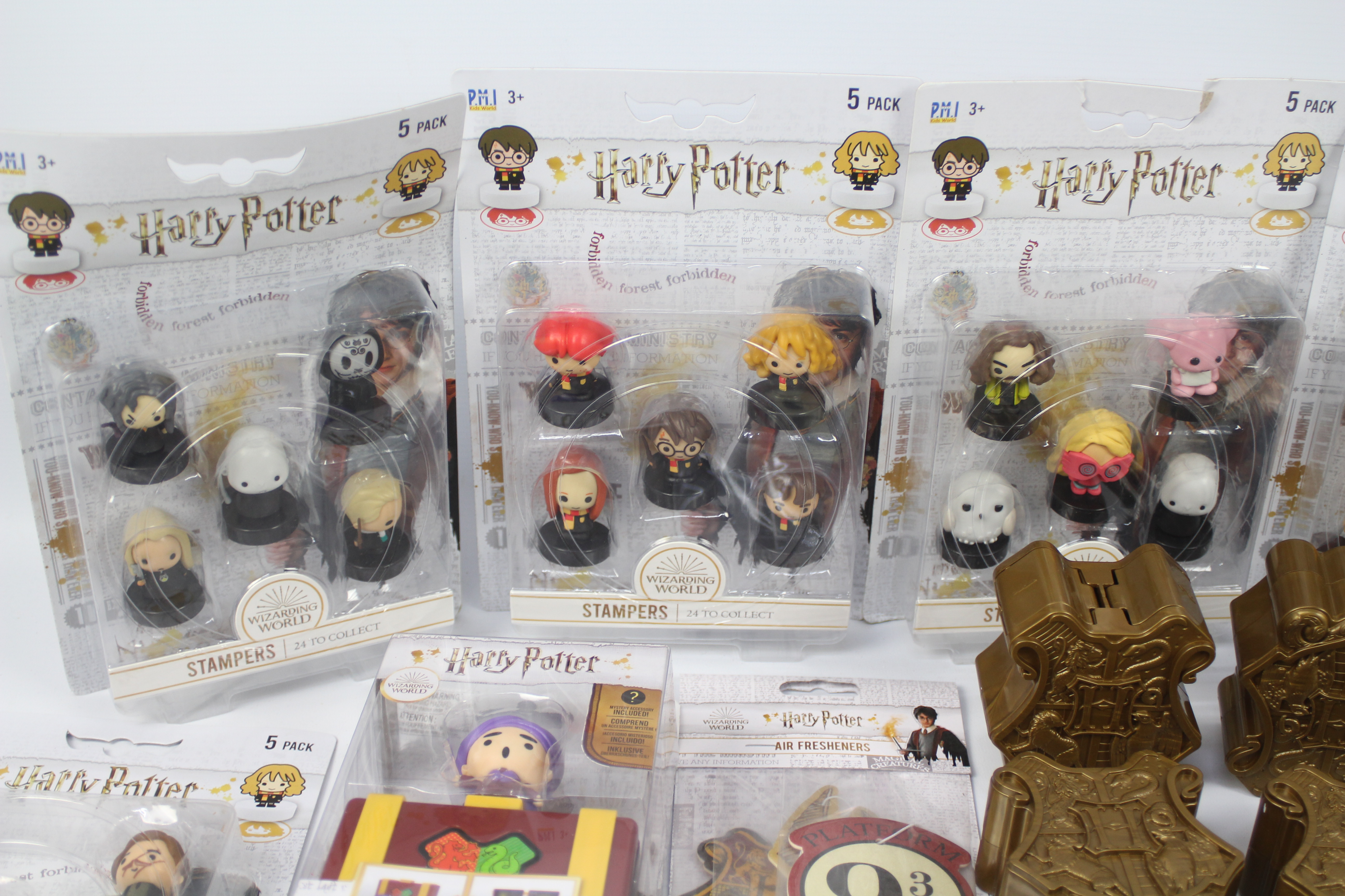 Wizarding World - A mixed lot of boxed and unboxed Harry Potter Wizarding World items - Lot - Image 3 of 3