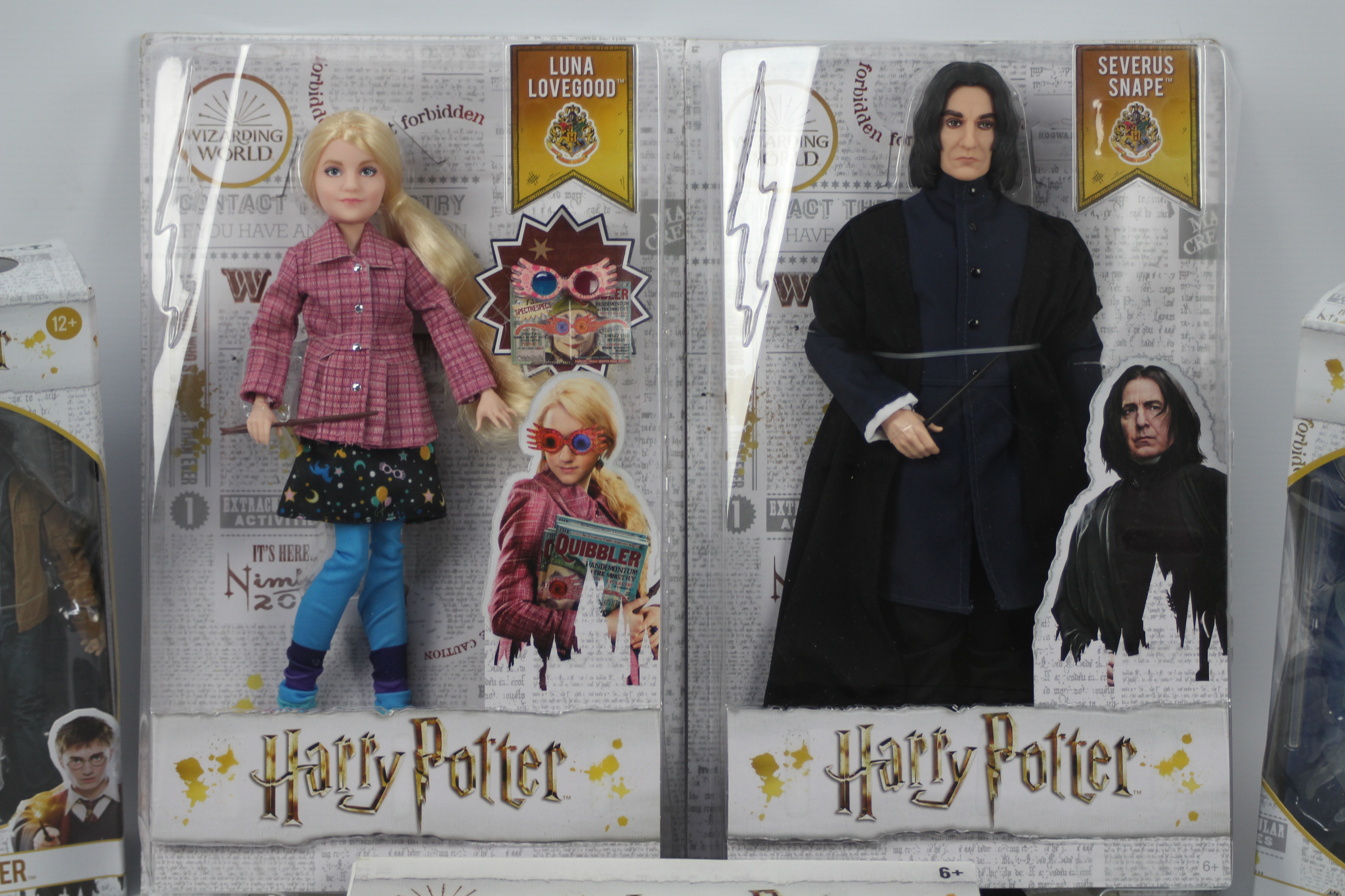 Wizarding World - A collection of 4 x boxed Harry Potter figures and a boxed Harry Potter Puzzle - - Image 2 of 5