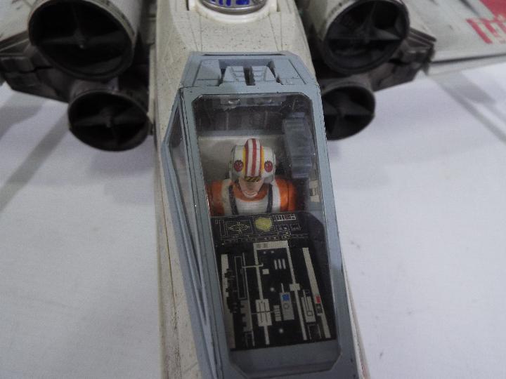 Star Wars - Hasbro - 1998 X-Wing. Item appears to be unboxed and in excellent condition. - Image 3 of 5