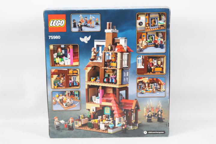 Lego Set - Harry Potter - A factory sealed Lego Harry Potter set No. 75980 'Attack On The Burrow'. - Image 2 of 2