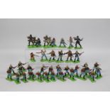 Britains Deetail - A collection of 35 Britains Deetail US Cavalry & Confederate dismounted soldiers.