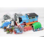 Tomy - Ertl - Thomas The Tank - A collection of Thomas related items including a large Thomas carry