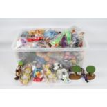 Disney - Mc Donalds - A group of over 100 x small toys,