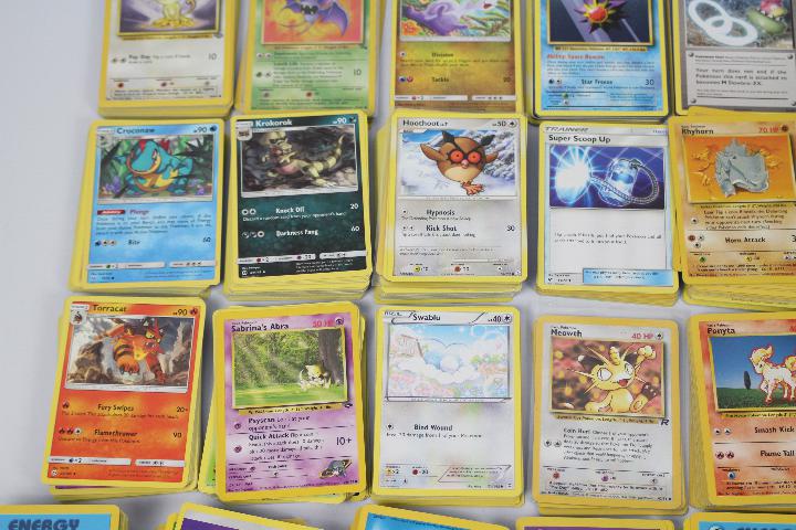 Pokémon Cards - An excess of 400 assorted Pokemon cards, comprising of non-holographic cards, - Image 2 of 9