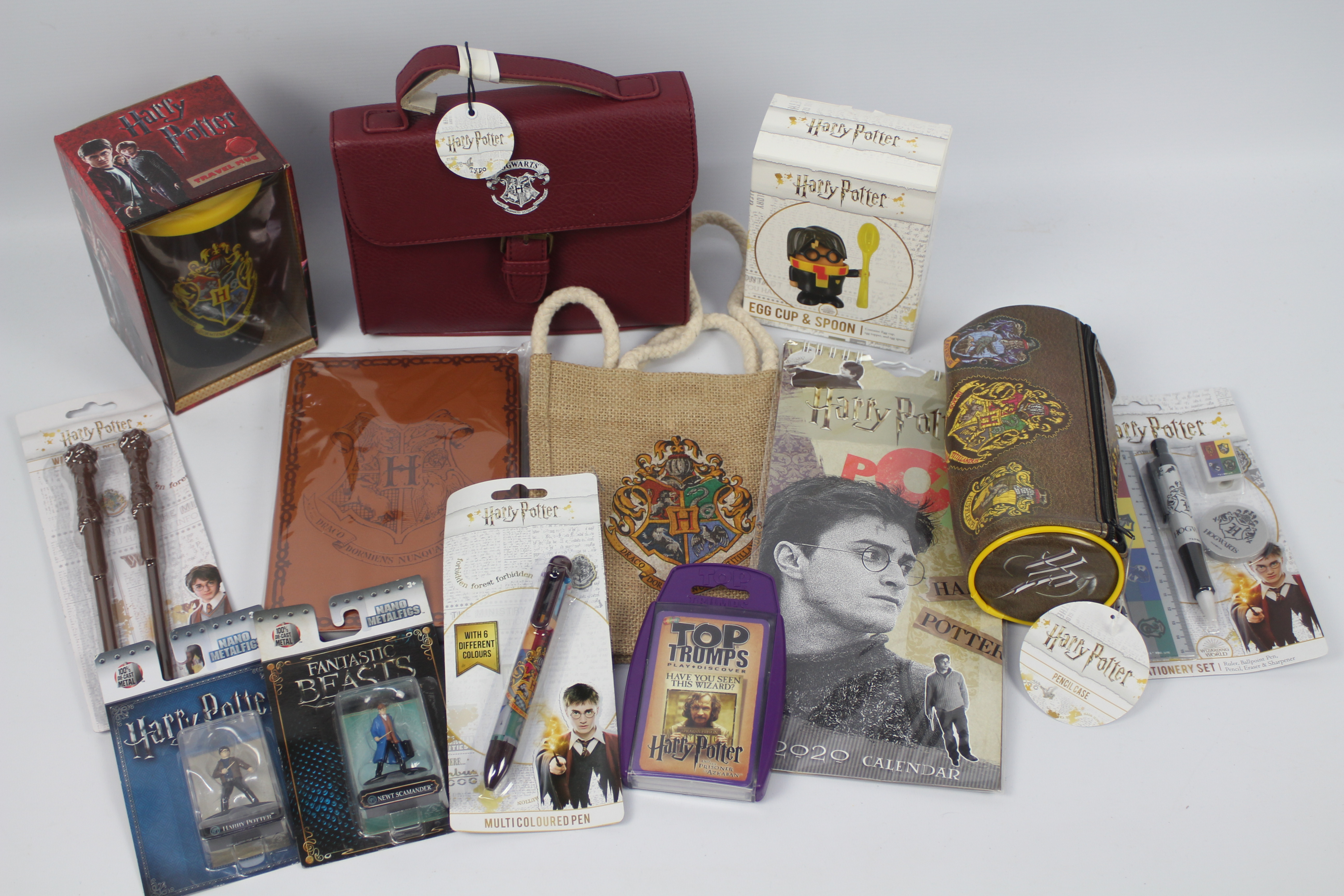 Wizarding World - A collection of 12 x boxed and unboxed Harry Potter Wizarding World and Fantastic