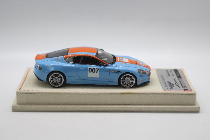 Tecnomodel - A limited edition 2010 Aston Martin DBS in 1:43 scale in Gulf Racing livery with the - Image 4 of 5
