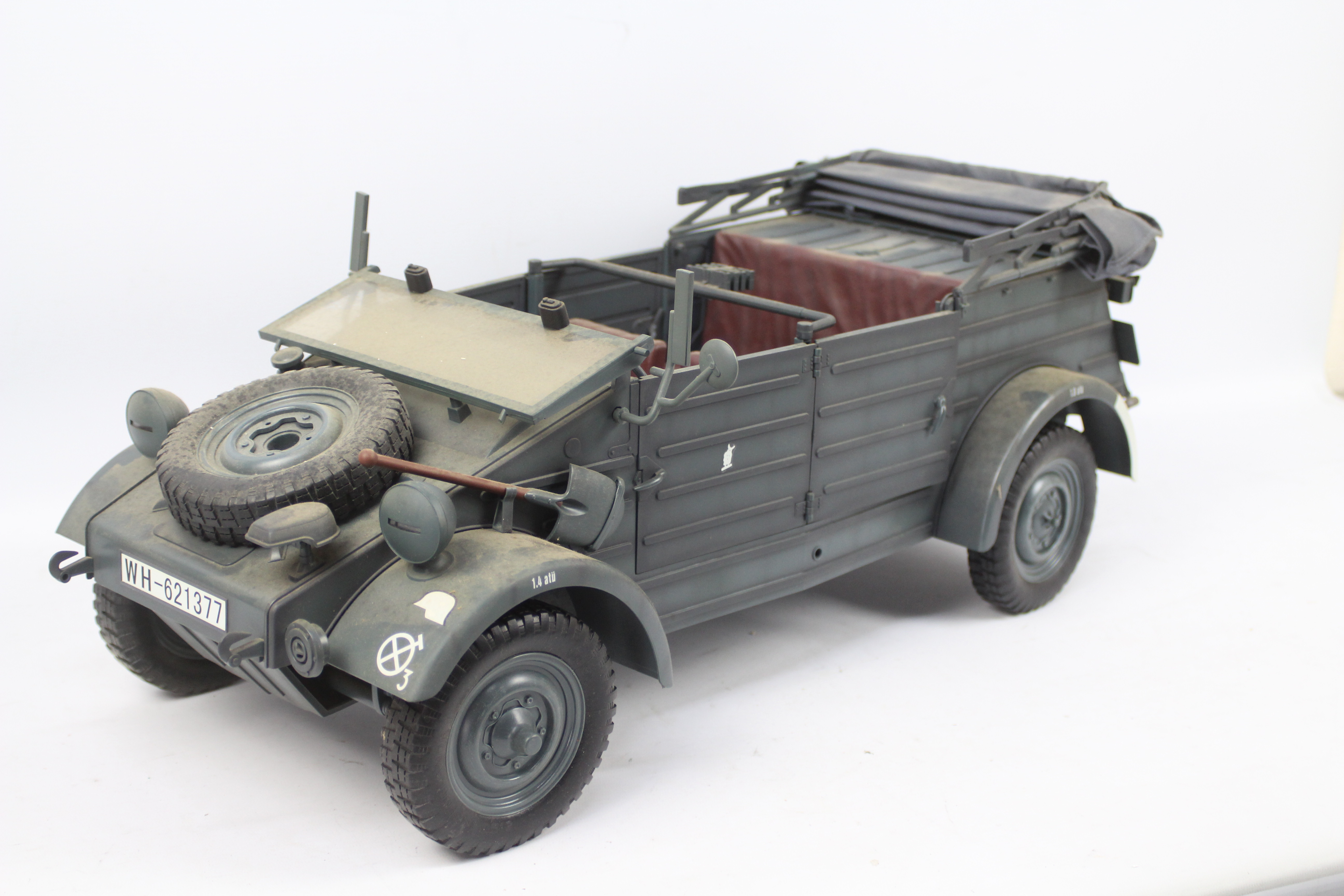 Dragon - A boxed Dragon #710150 WWII German Forces 1:6 scale Kubelwagen Type 82. - Image 3 of 10