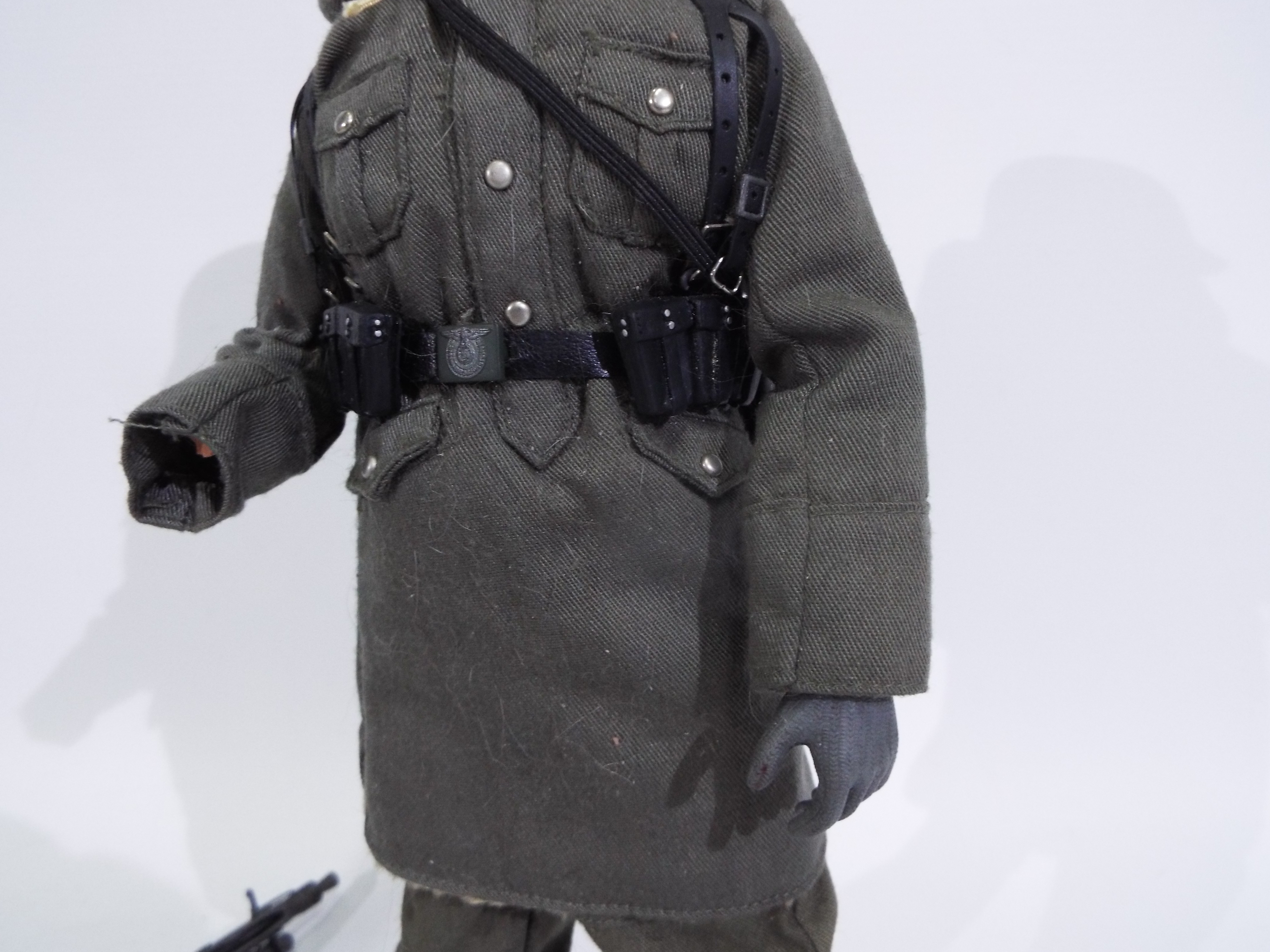 Dragon - An unboxed Dragon WWII German Forces 1:6 scale #70010 "Otto" Grenadier Machine Gunner. - Image 4 of 7