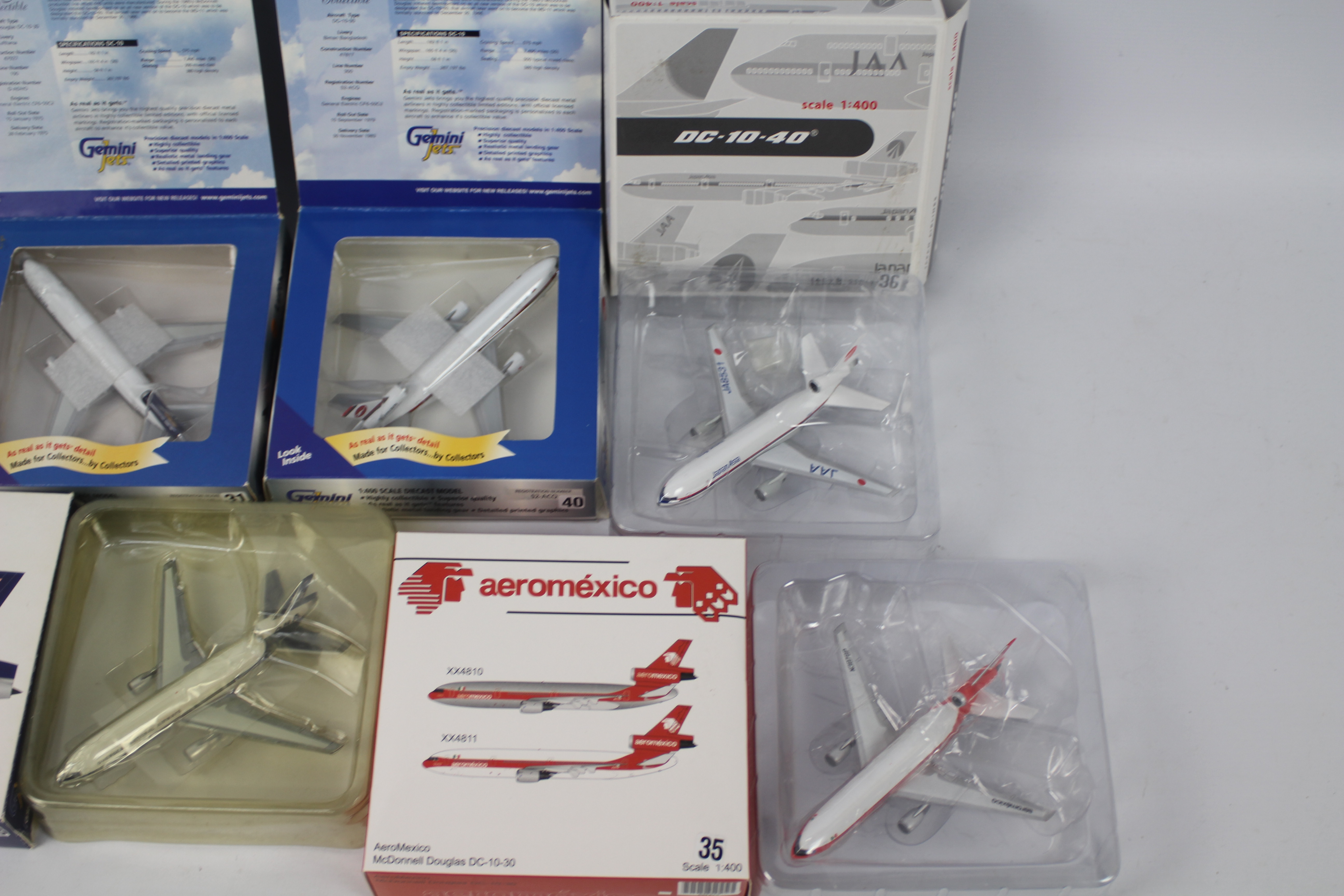 Gemini Jets - Aero Mexico - A collection of 5 boxed diecast 1:400 scale model aircraft in various - Image 3 of 4