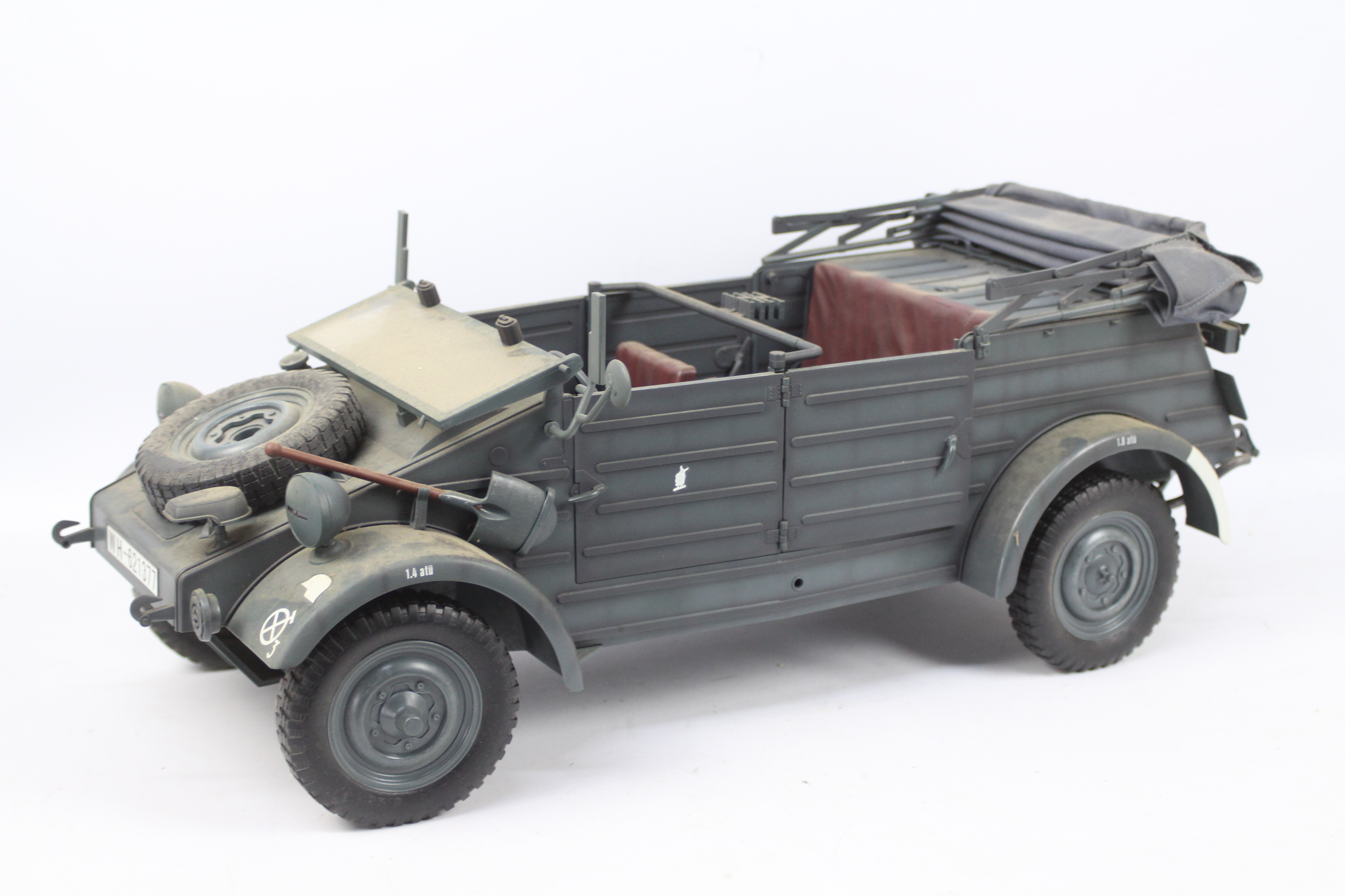 Dragon - A boxed Dragon #710150 WWII German Forces 1:6 scale Kubelwagen Type 82.