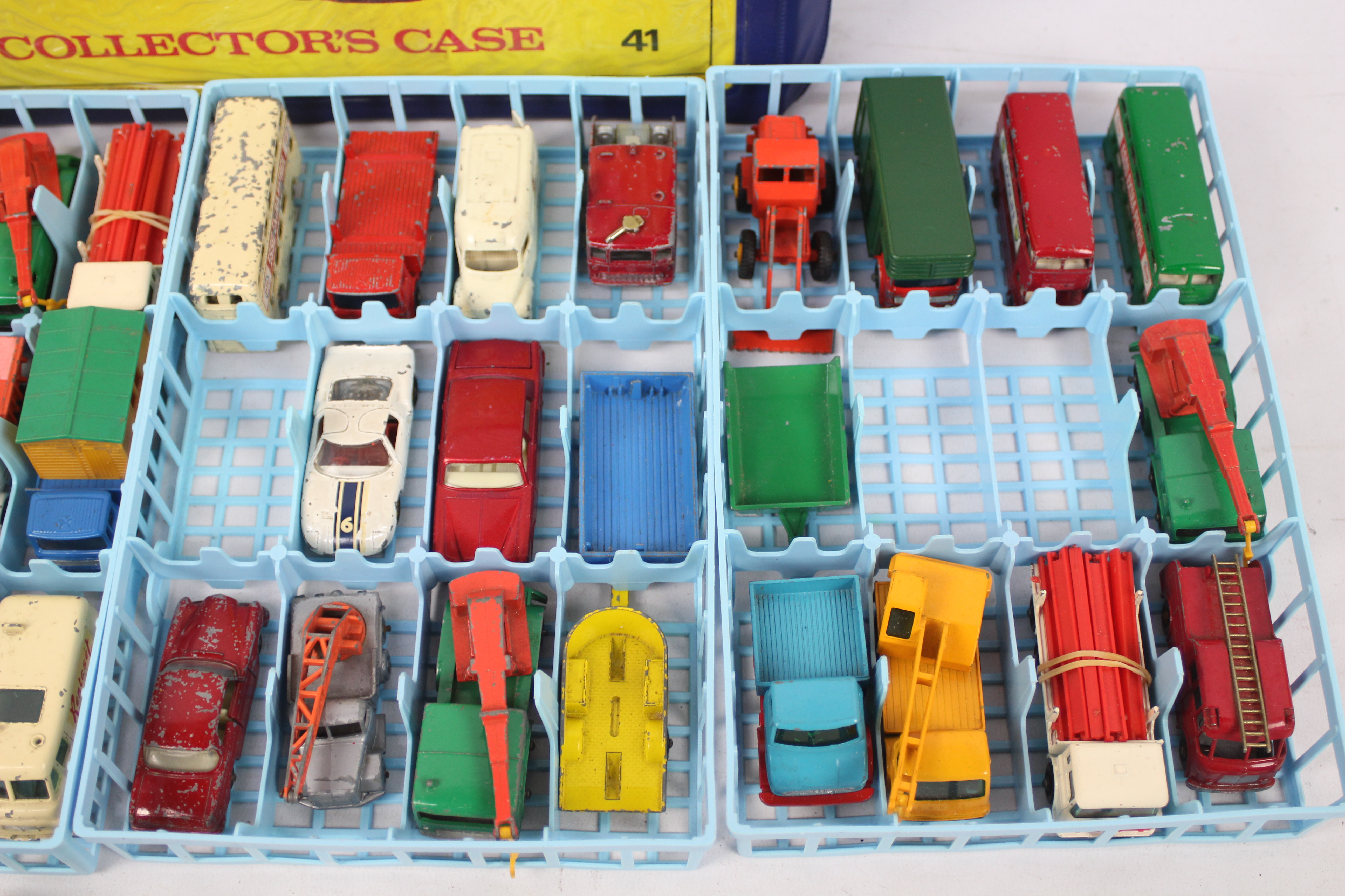 Matchbox - A 1-75 series Carry Case complete with 4 x trays and 48 x vehicles. - Image 4 of 4