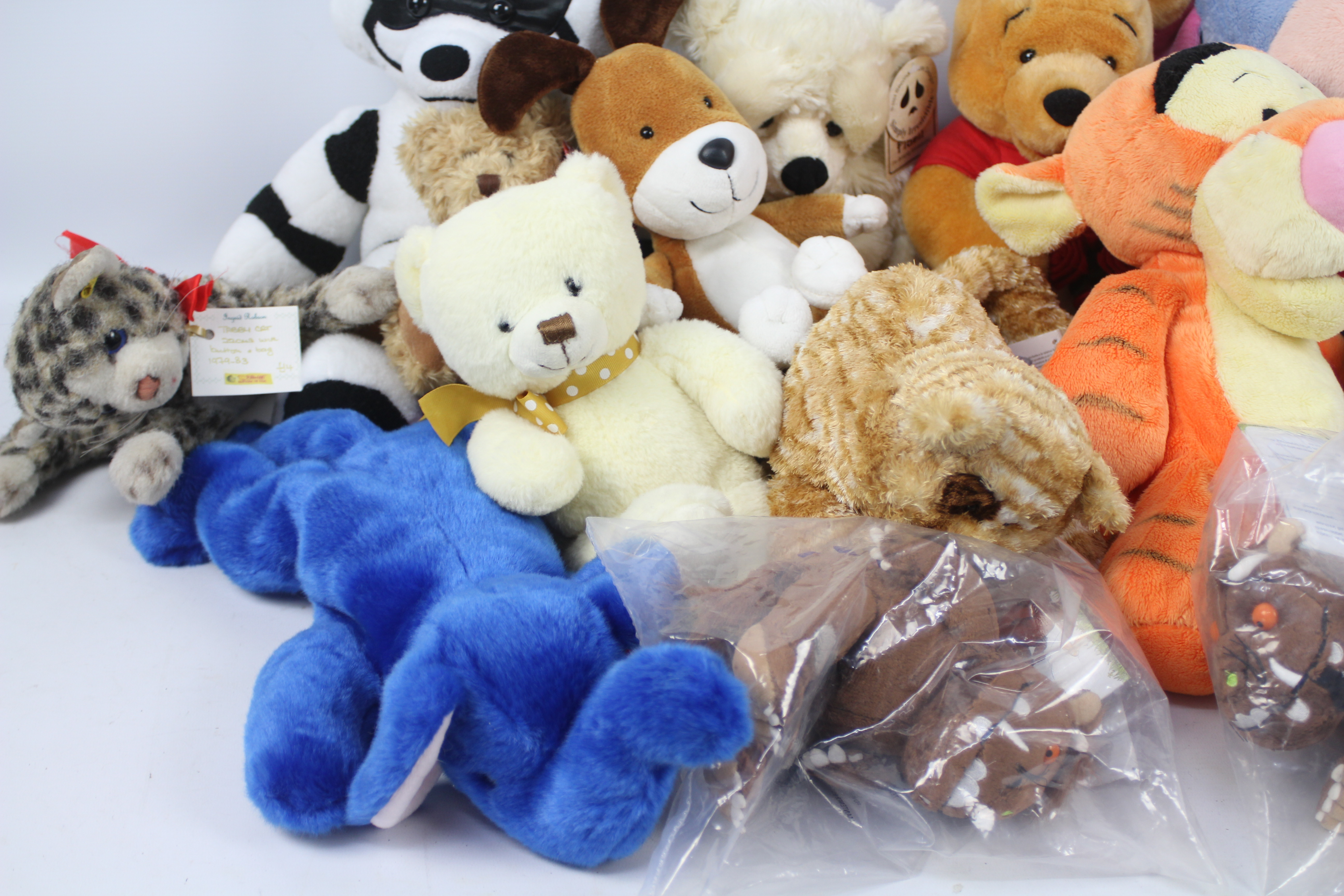 Keel Toys - Gund - Steiff - Bears and soft toys. - Image 4 of 4