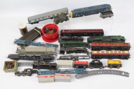 Hornby - Tri-ang - Lima - A collection of OO gauge locos and wagons including Class 55 Royal Scots
