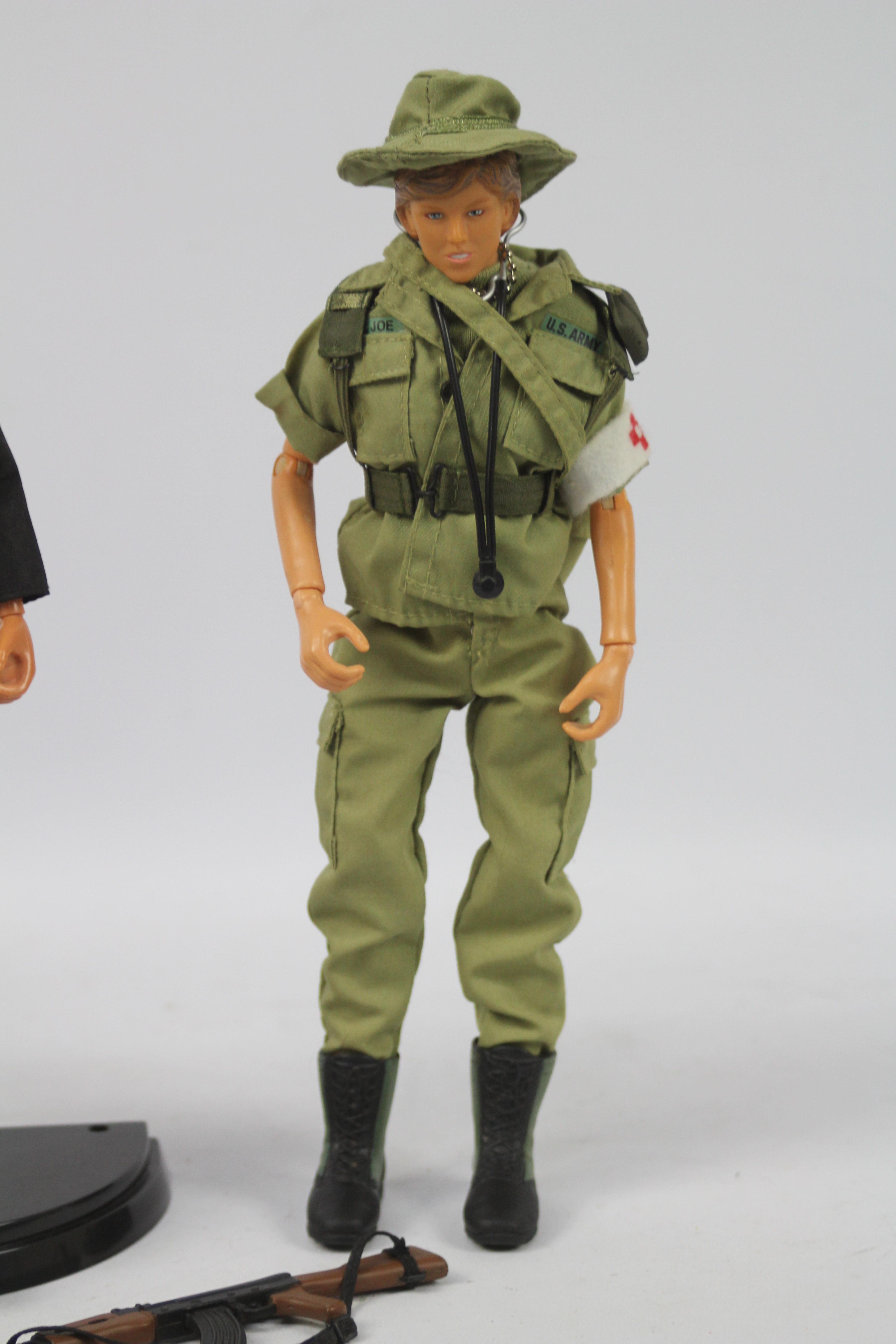 GI Joe, Hasbro, Dragon - Two unboxed 'Vietnam' themed action figures. - Image 3 of 5