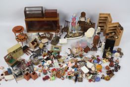 Castle Dyke Pottery - Sylvanian Families - 'Shamal' Carpets - Torbay - In excess of 20 miniature