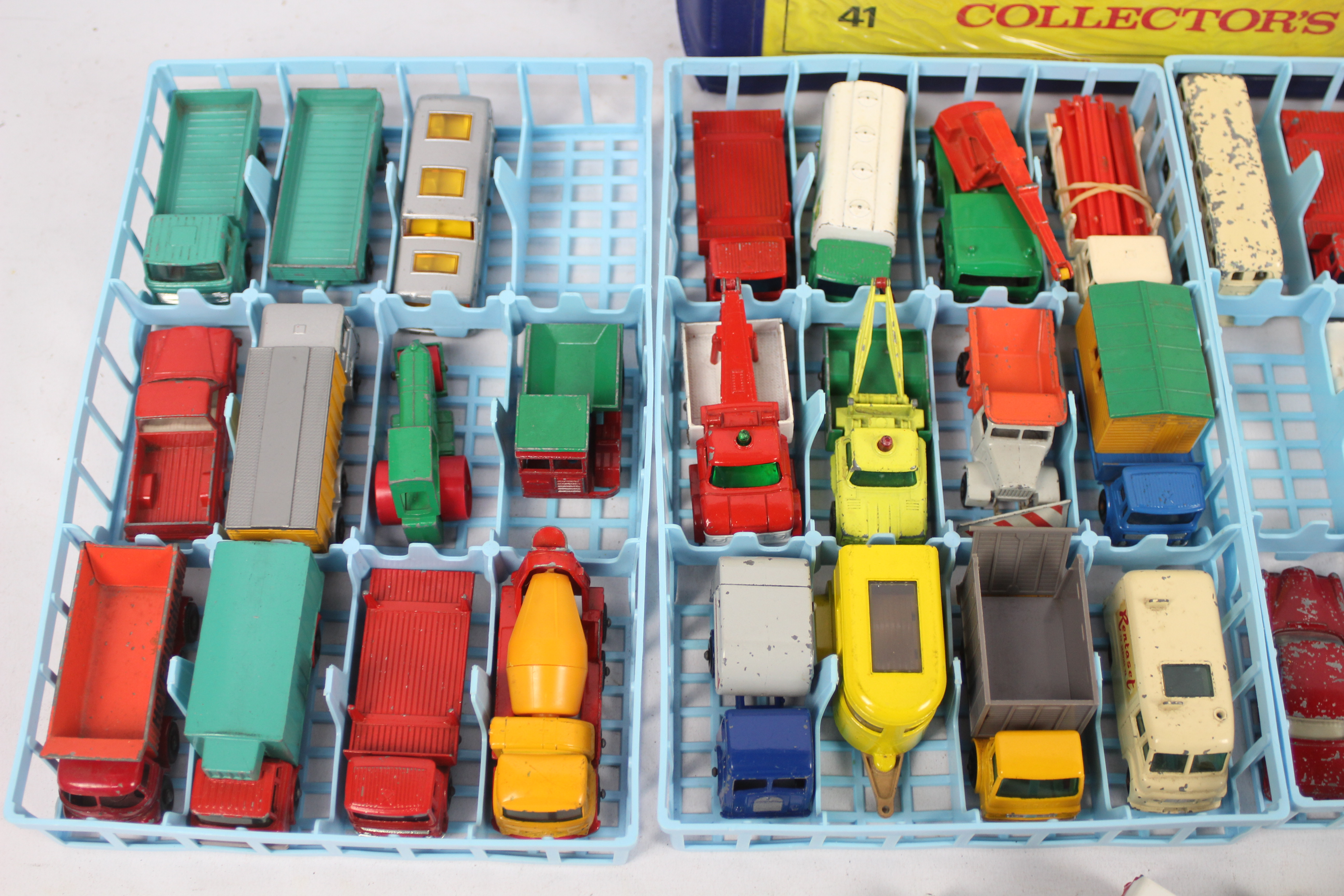 Matchbox - A 1-75 series Carry Case complete with 4 x trays and 48 x vehicles. - Image 3 of 4