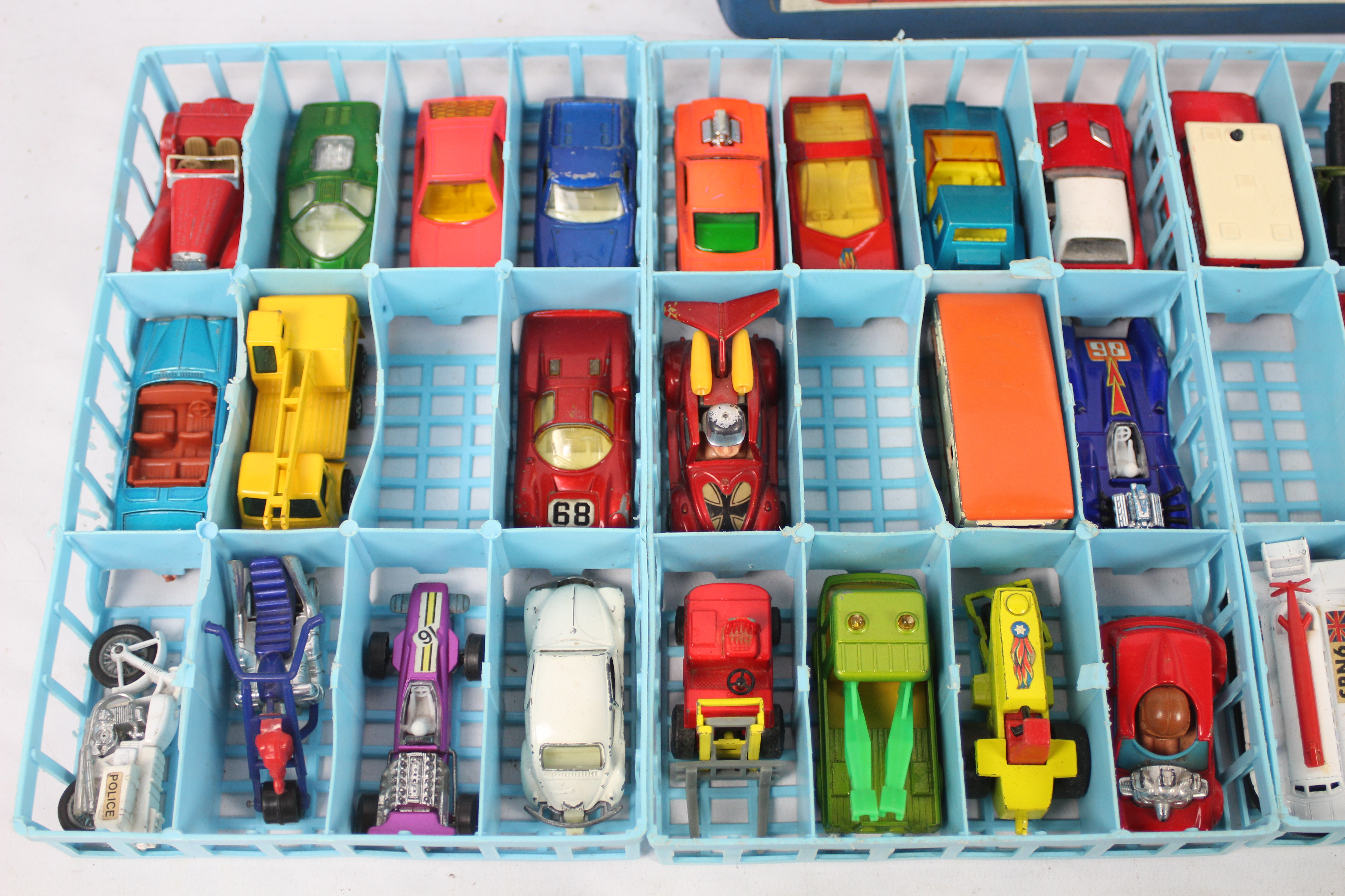 Matchbox - Superfast - A 1970s Carry Case complete with 4 x inner trays and 48 x vehicles. - Image 4 of 5