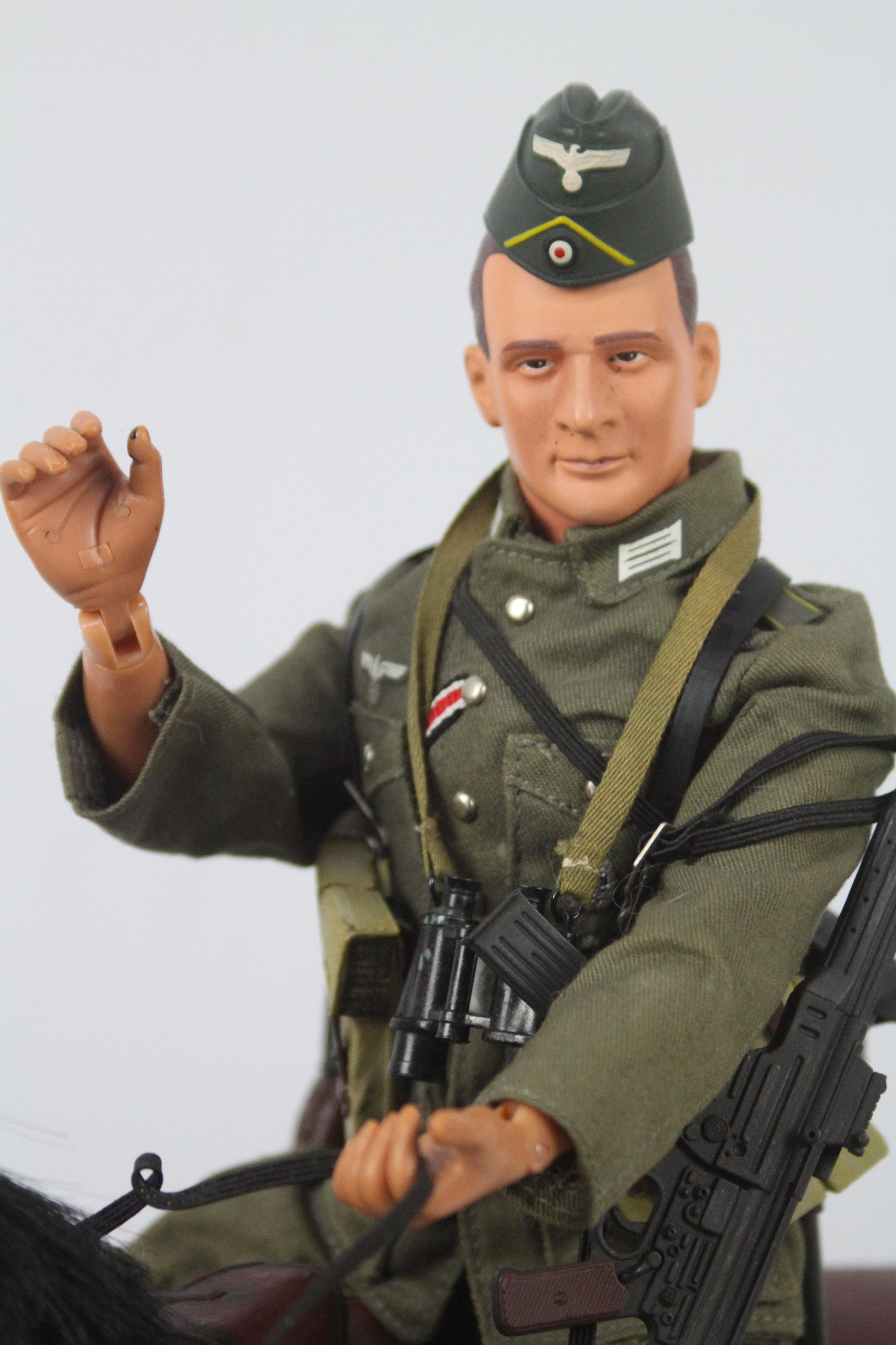 Dragon - An unboxed Dragon WWII German Forces 1:6 scale #70020 "Horst Vogel & Blitz", Wehrmacht 3. - Image 3 of 5