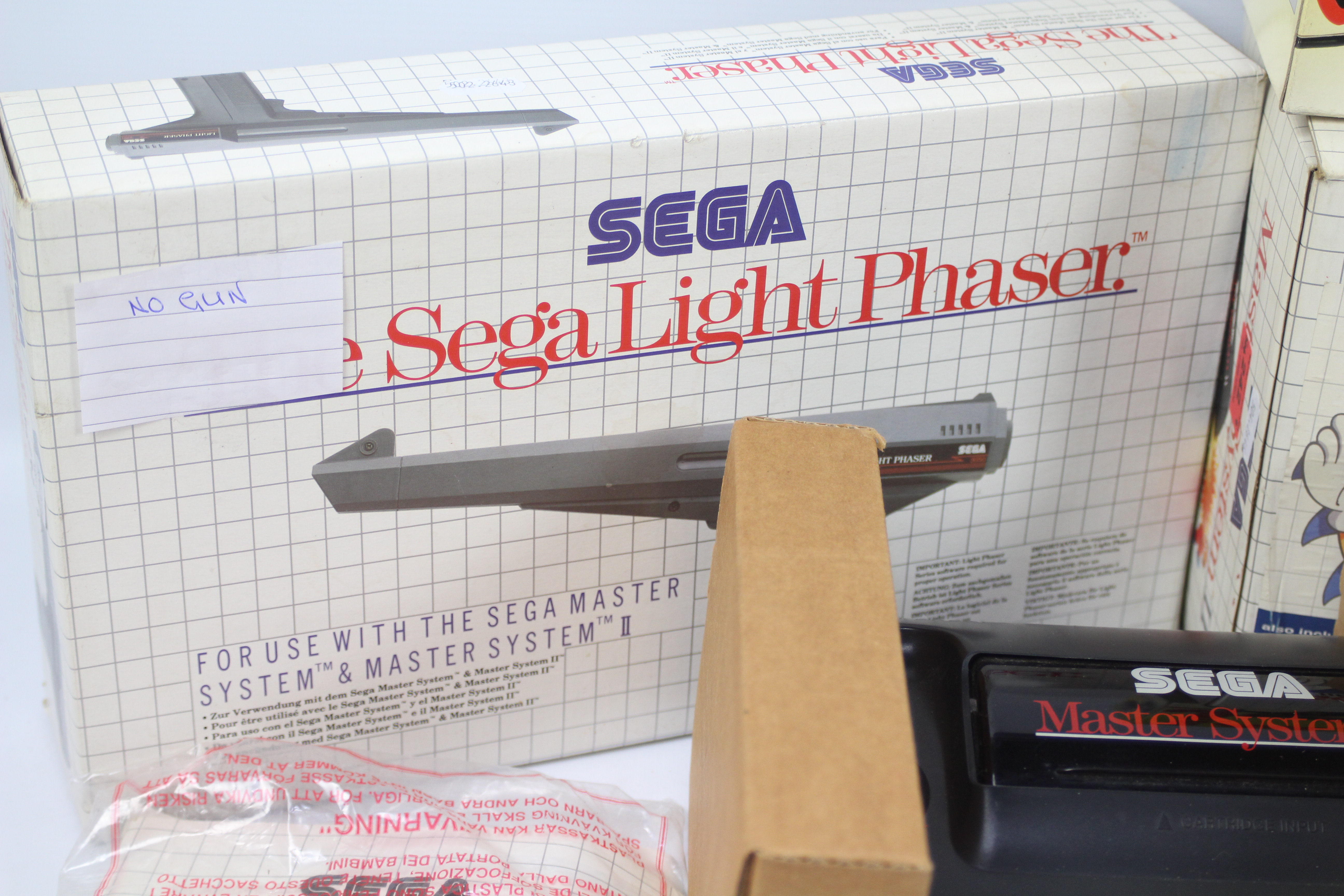 Sega Master System ii - Sega Master System ii in box with additional controller , - Image 6 of 6