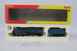 Hornby - a DCC Ready 4-6-2 locomotive and tender, 'Falcon' op no 4484, LNER lined blue livery,