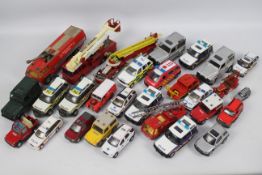 Corgi, Hongwell, JoyCity, Others - An unboxed group of diecast and plastic,