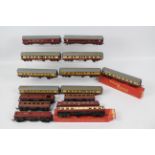 Hornby - Tri-ang - 15 x OO gauge coaches in maroon and maroon and cream including two boxed