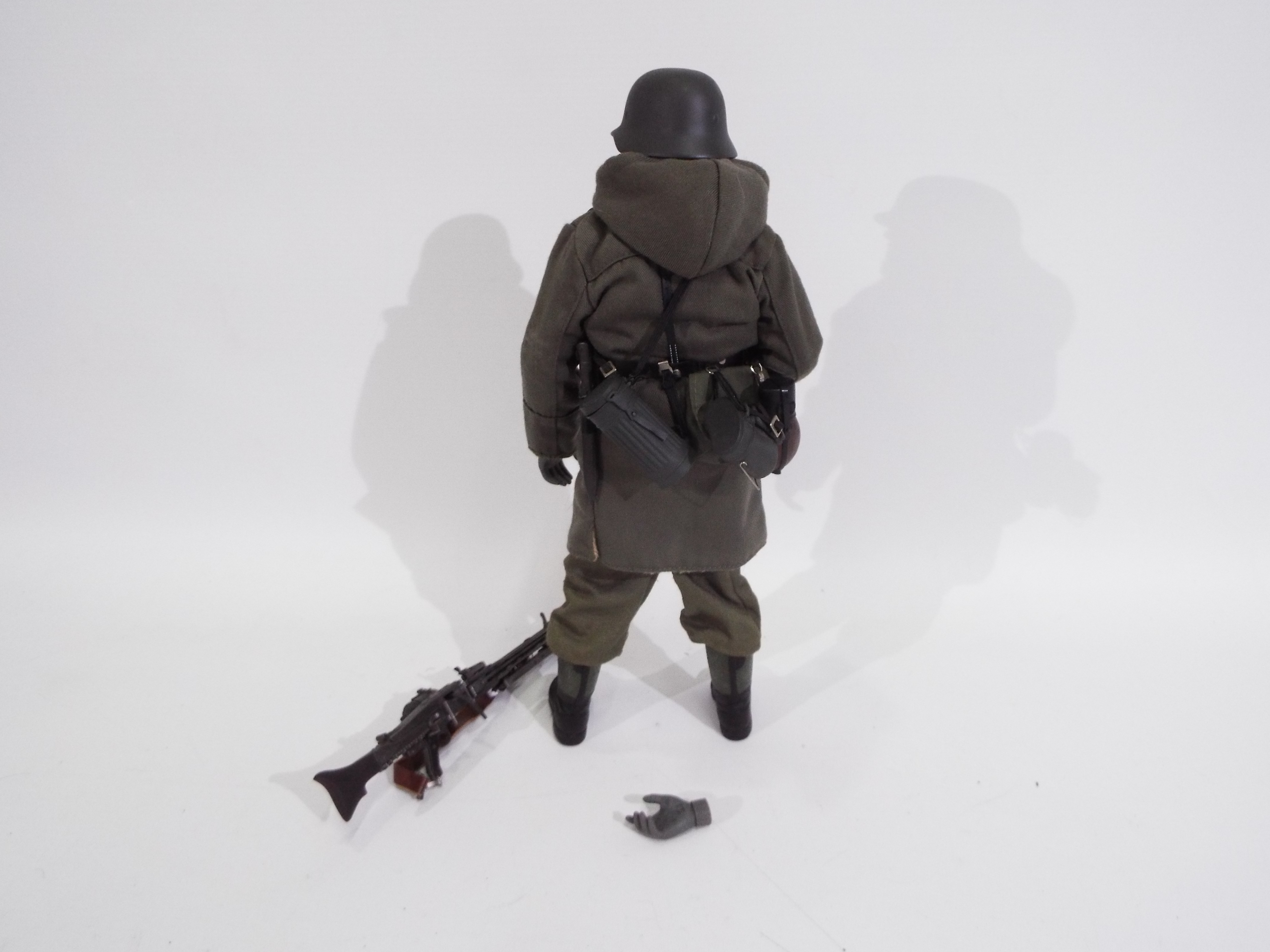 Dragon - An unboxed Dragon WWII German Forces 1:6 scale #70010 "Otto" Grenadier Machine Gunner. - Image 2 of 7