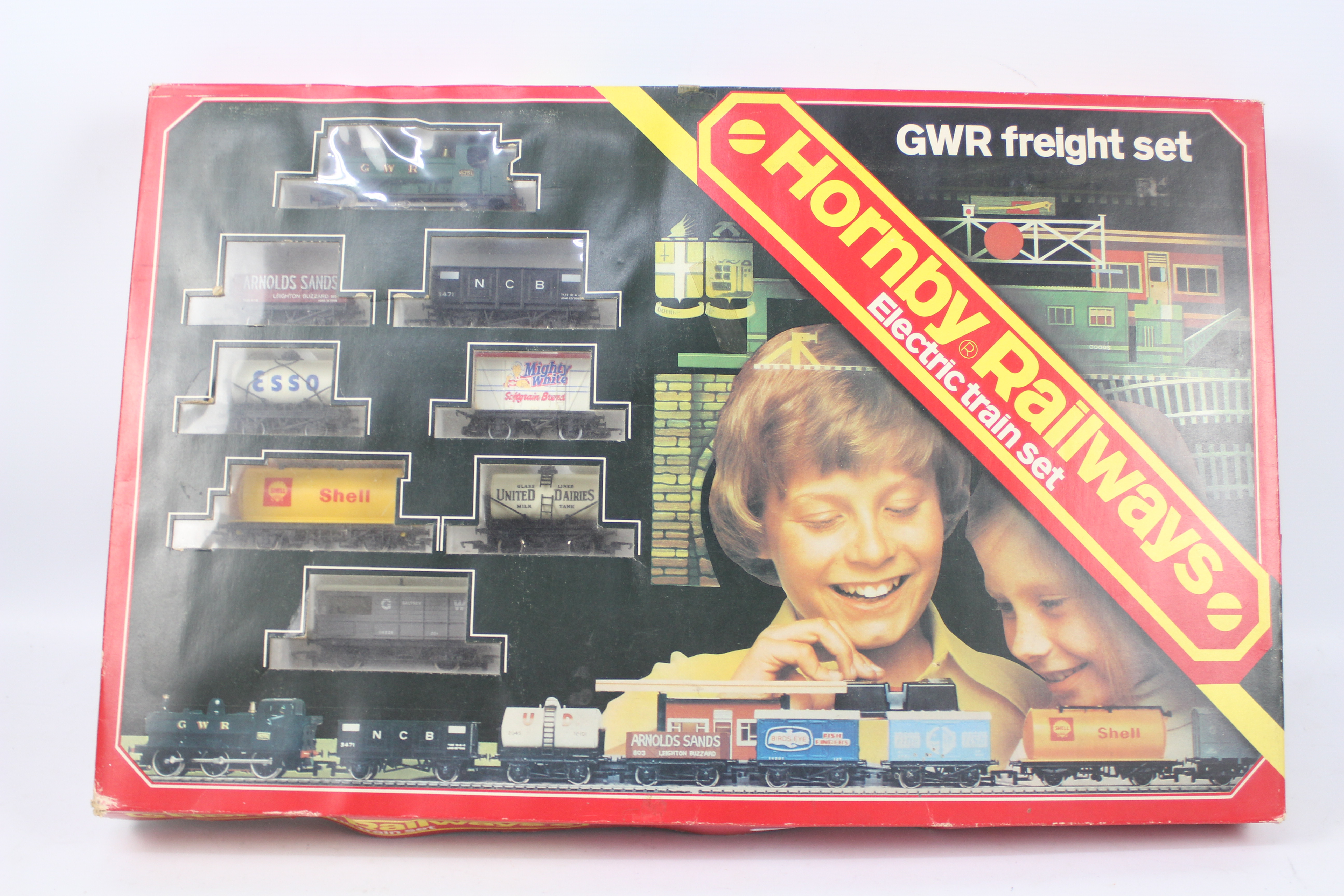 Hornby - A boxed OO Gauge GWR Freight set # R683. - Image 4 of 4