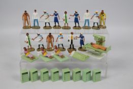 Britains - Hospital - A collection of Britains Hospital including 19 x figures,