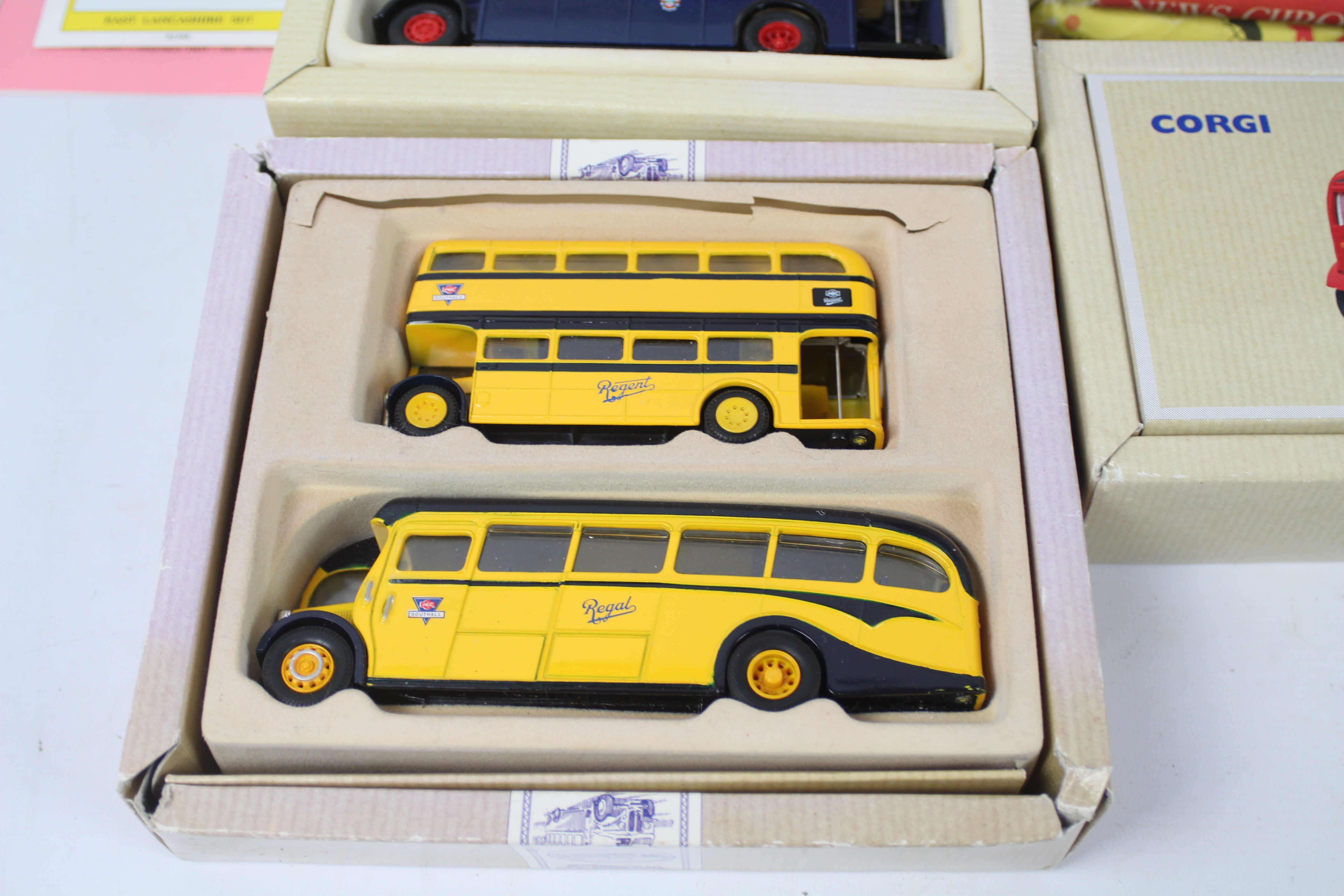 Corgi die cast models and a selection of children's books to include: Corgi Hanson bus #03039, - Image 3 of 4