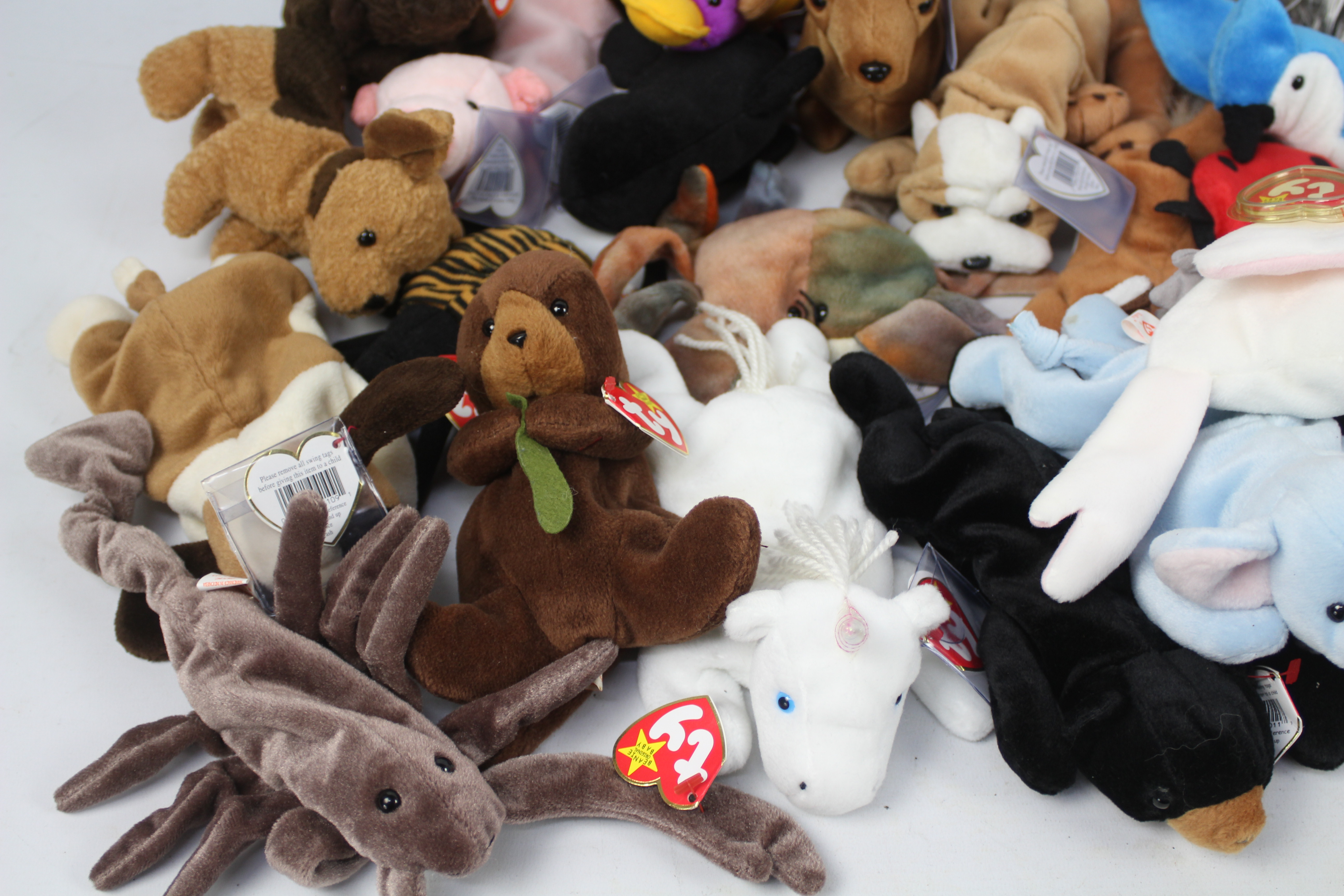 TY Beanie Babies. A selection of 30 Beanie Babies to include: Patti & Squealer and similar. - Image 2 of 4