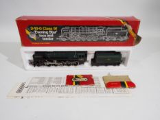 Hornby - A boxed Hornby R065 OO gauge Class 9F 2-10-0 steam locomotive and tender, Op.No.