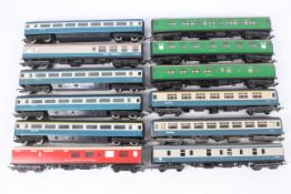 Hornby, Lima, Triang - A rake of 12 OO gauge passenger rolling stock .