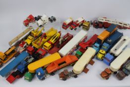 Corgi, Siku, Others - An unboxed collection of diecast commercial vehicles in various scales.