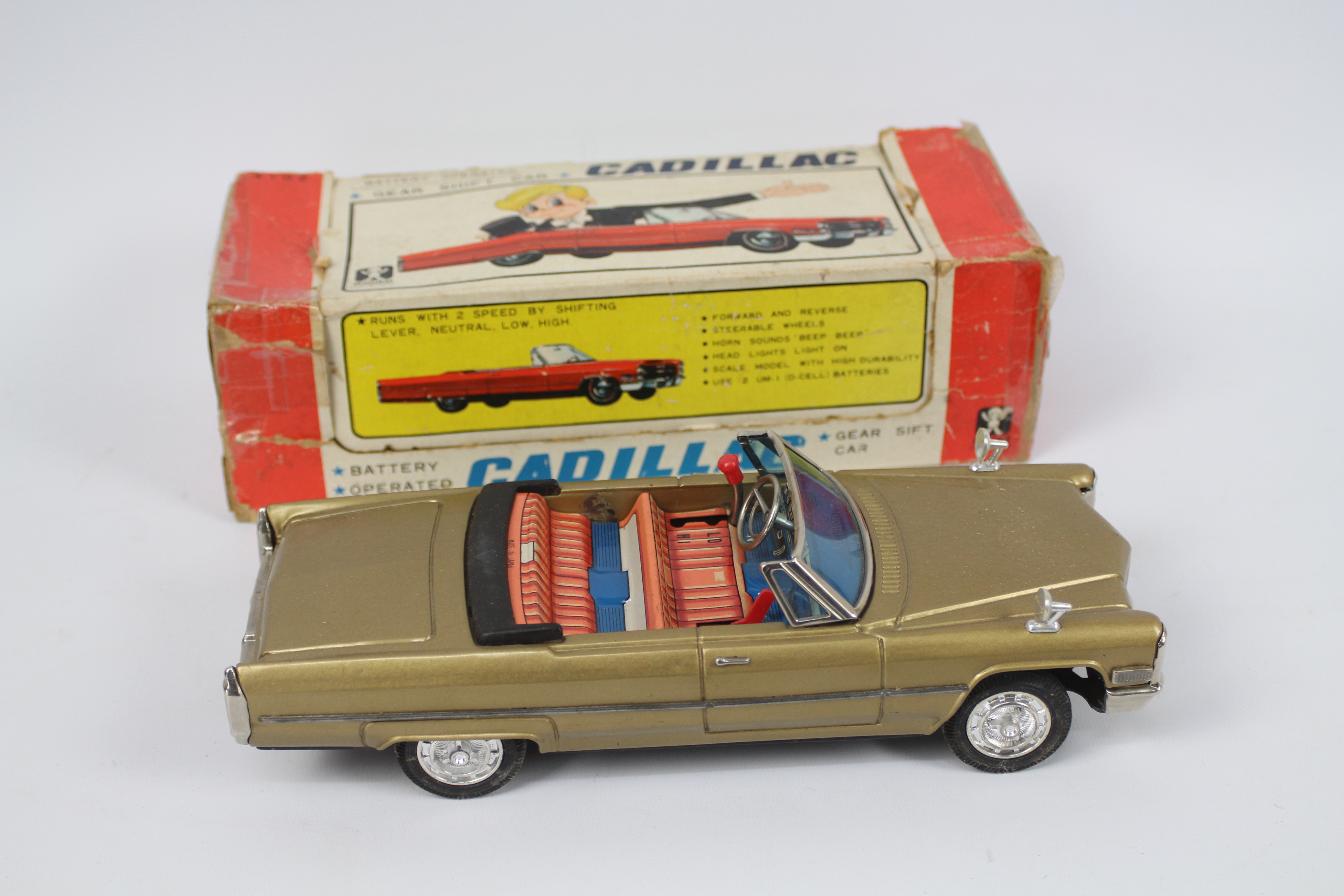 Bandai - A boxed battery powered pressed metal Cadillac Gear Shift Car # 4102. - Image 3 of 5