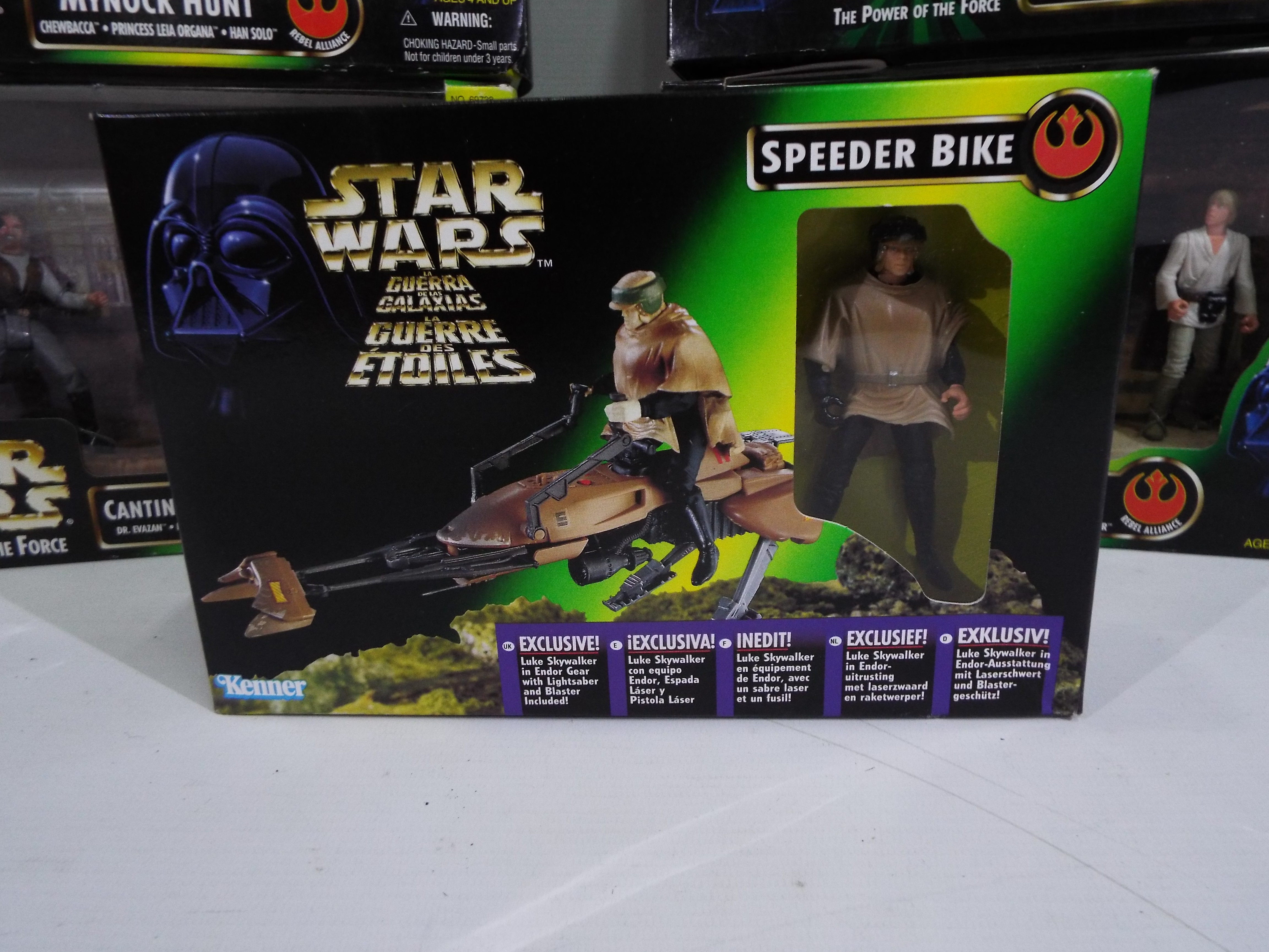 Star Wars - Kenner - Hasbro - A selection of 5 Star Wars: The Power of The Force Scenes and a - Image 4 of 5