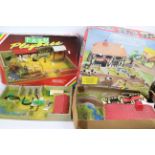 Britains - Two boxed Britains playbases / accessories.