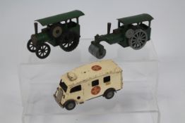 Tri-ang - Minic - 3 x clockwork pressed metal models, a Traction Engine,
