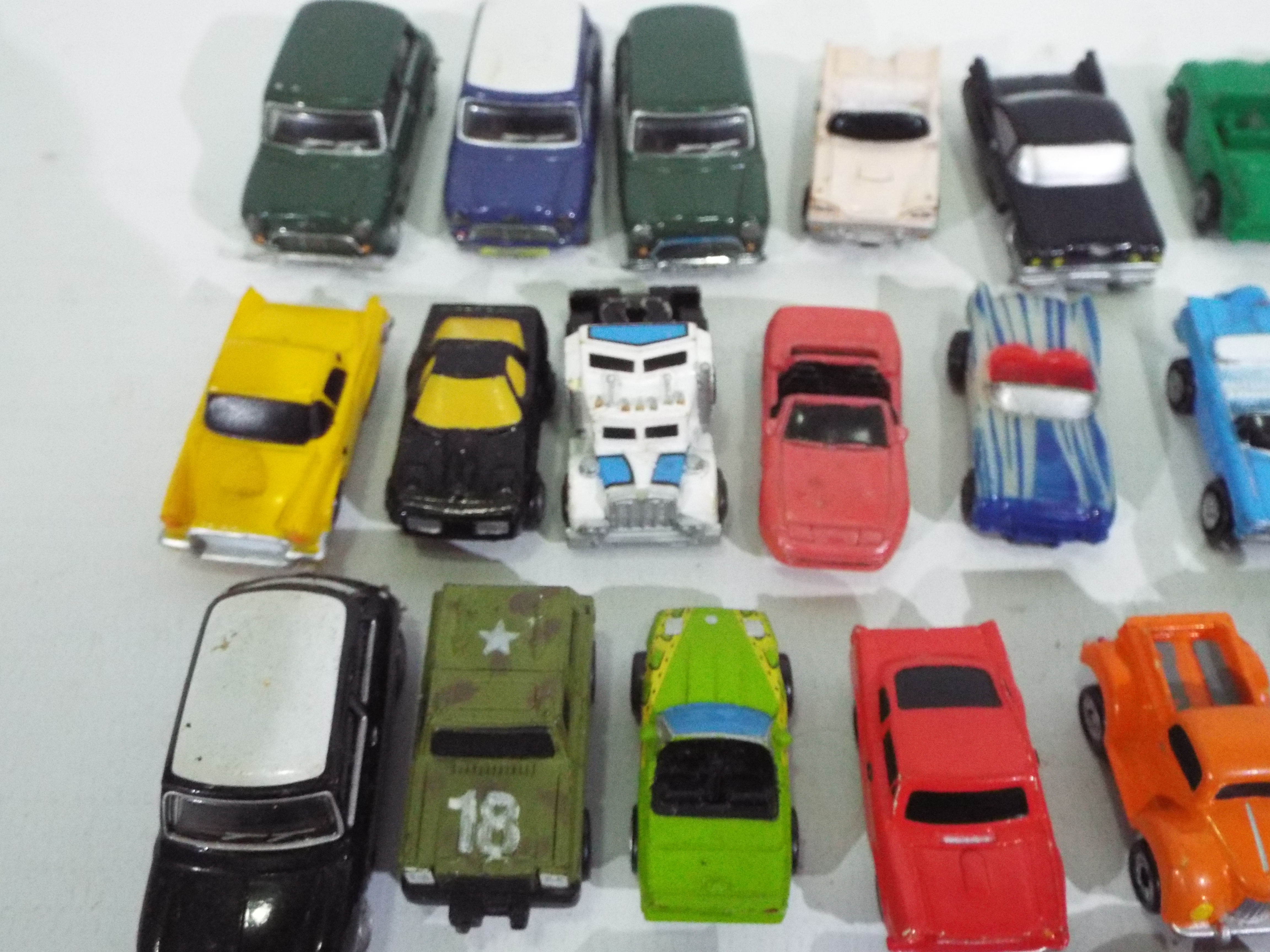 Galoob, Micro Machines - An unboxed group of 30 Micro Machines cars and truck, - Bild 4 aus 5