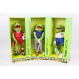 The Muppets - The Kermit Collection - Catric - 3 x boxed figures of Kermit playing Football,